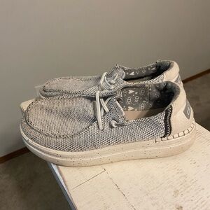 Hey Dude white platform women’s size 5